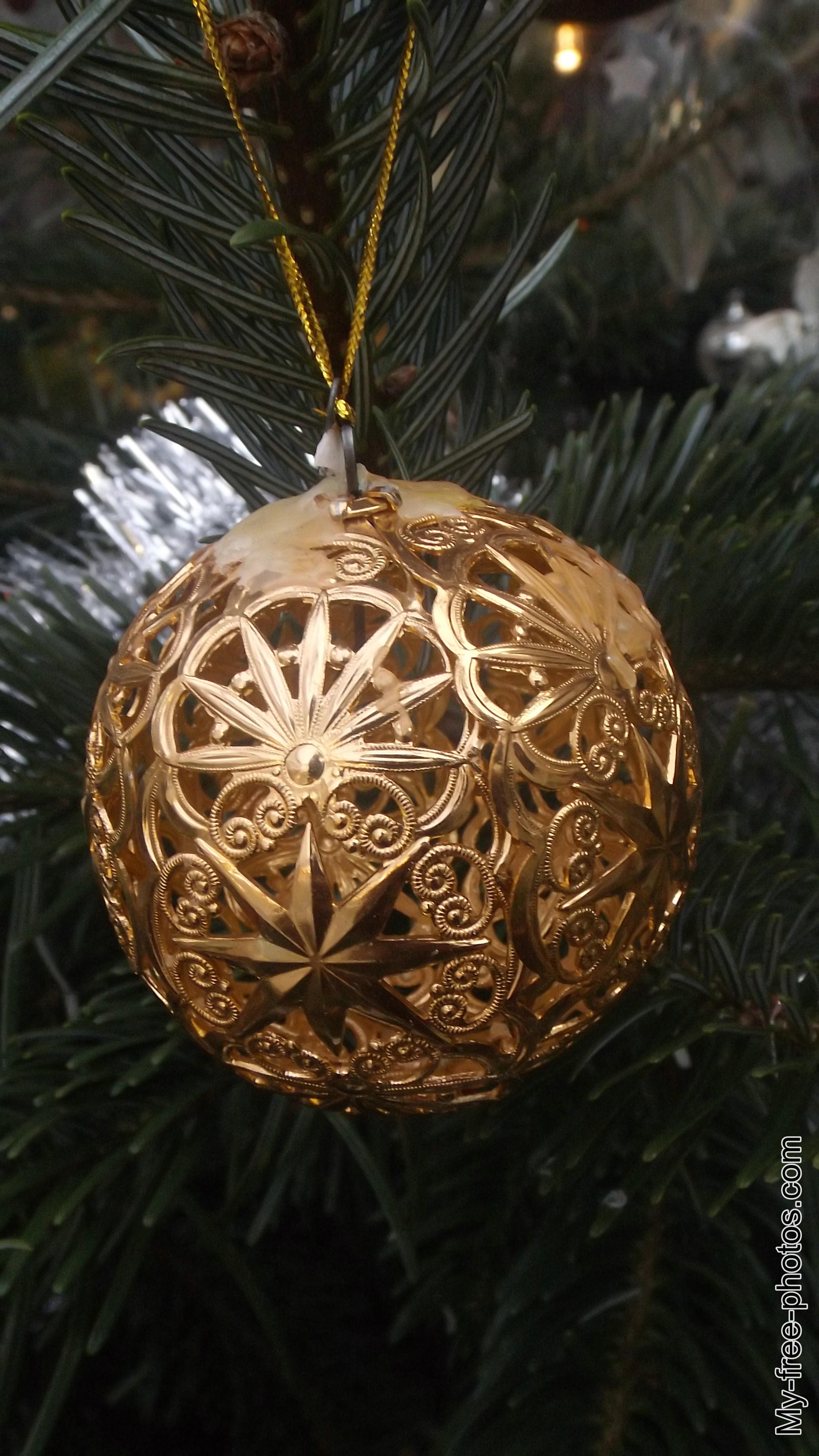 Christmas tree ornament